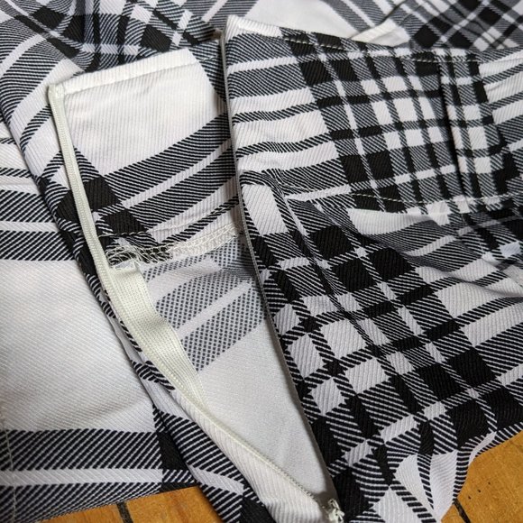 Shein Curve Plaid Print Pleated Skirt - Picture 6 of 7